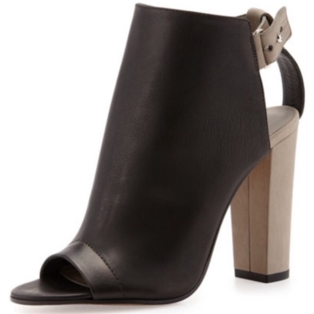 Vince Addison Peep Toe Black Leather Bootie | 8